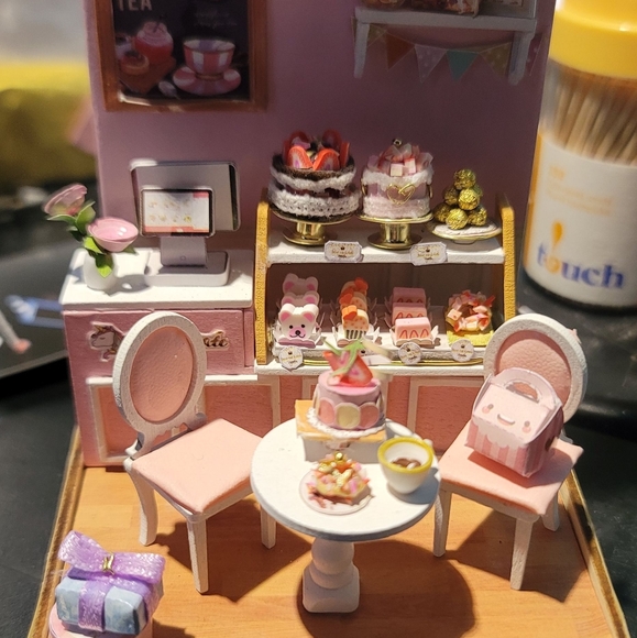 DIY tiny house - Picture 3 of 4